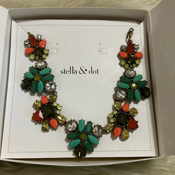 Stella & Dot necklace - Picture 1 of 2